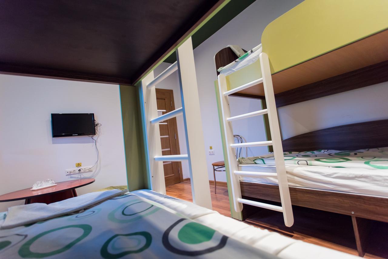 Green Hostel Sfântu-Gheorghe Buitenkant foto